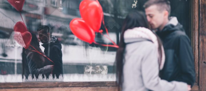 How to say sorry after a fight : 7 long love messages after a fight