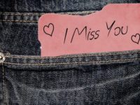 10 cute “thinking of you” messages for your girlfriend/boyfriend